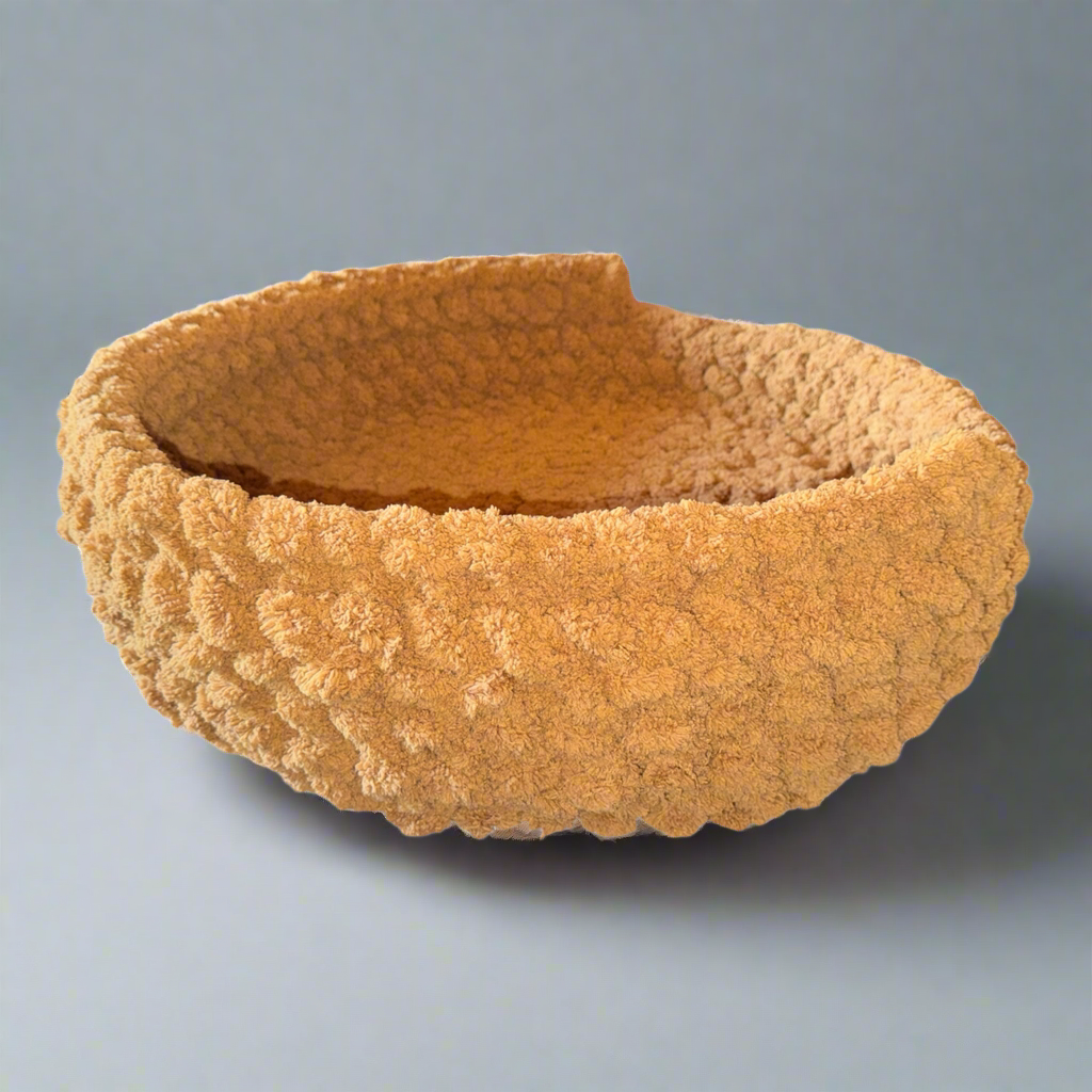 Handmade Tight-Knit Chunky Round Large Pet Bed