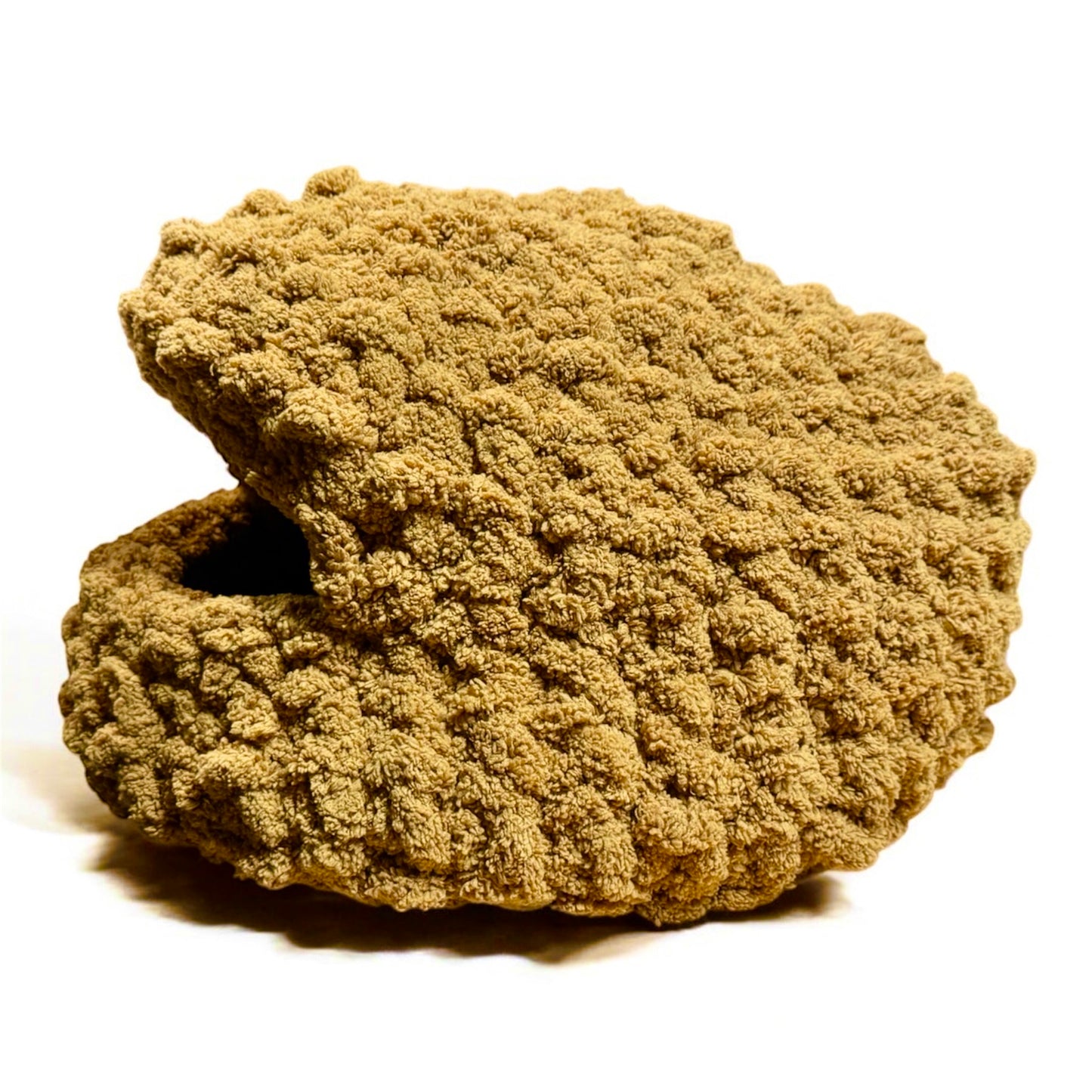 Handmade Tight-Knit Chunky Round Small Cat Cave