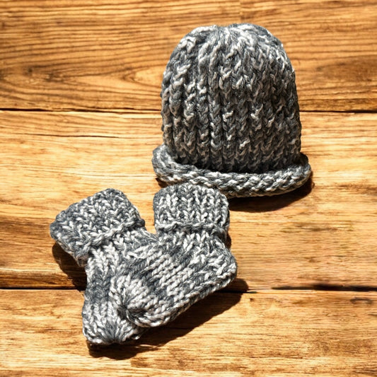 Custom Handmade Newborn/Baby Beanie with Booties Set