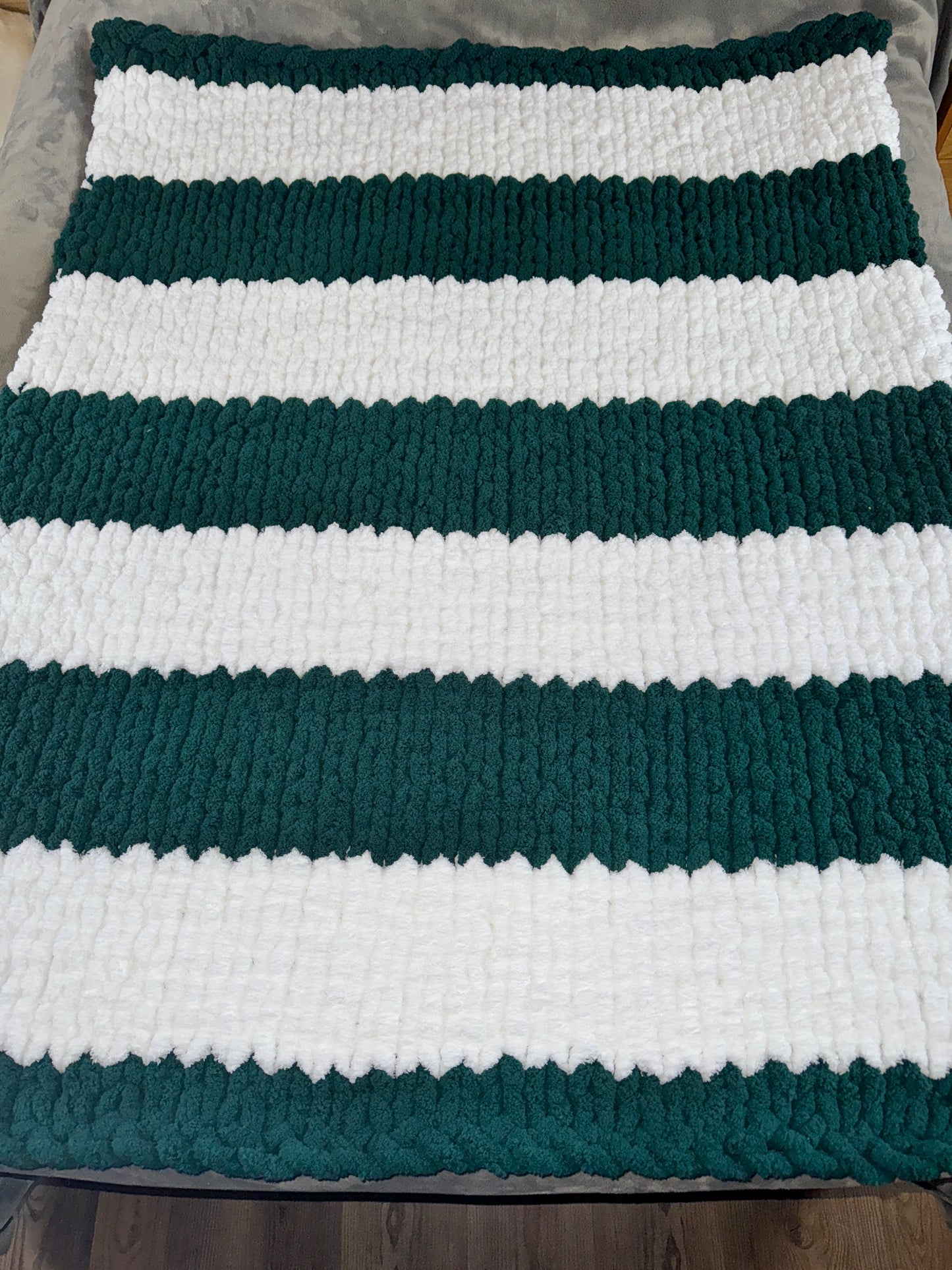 Handmade Custom Throw 45" x 60" Classic Knit Chunky Blanket