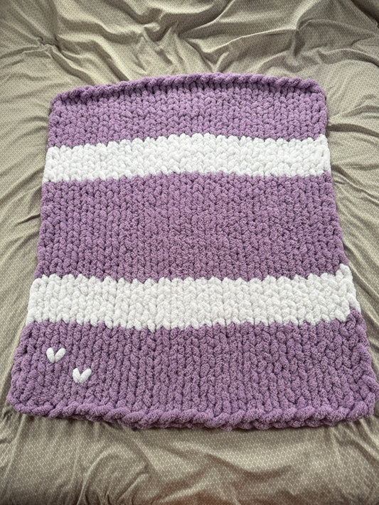 Handmade Purple & White with Hearts  33" x 42" Tight-Knit Chunky Baby Blanket