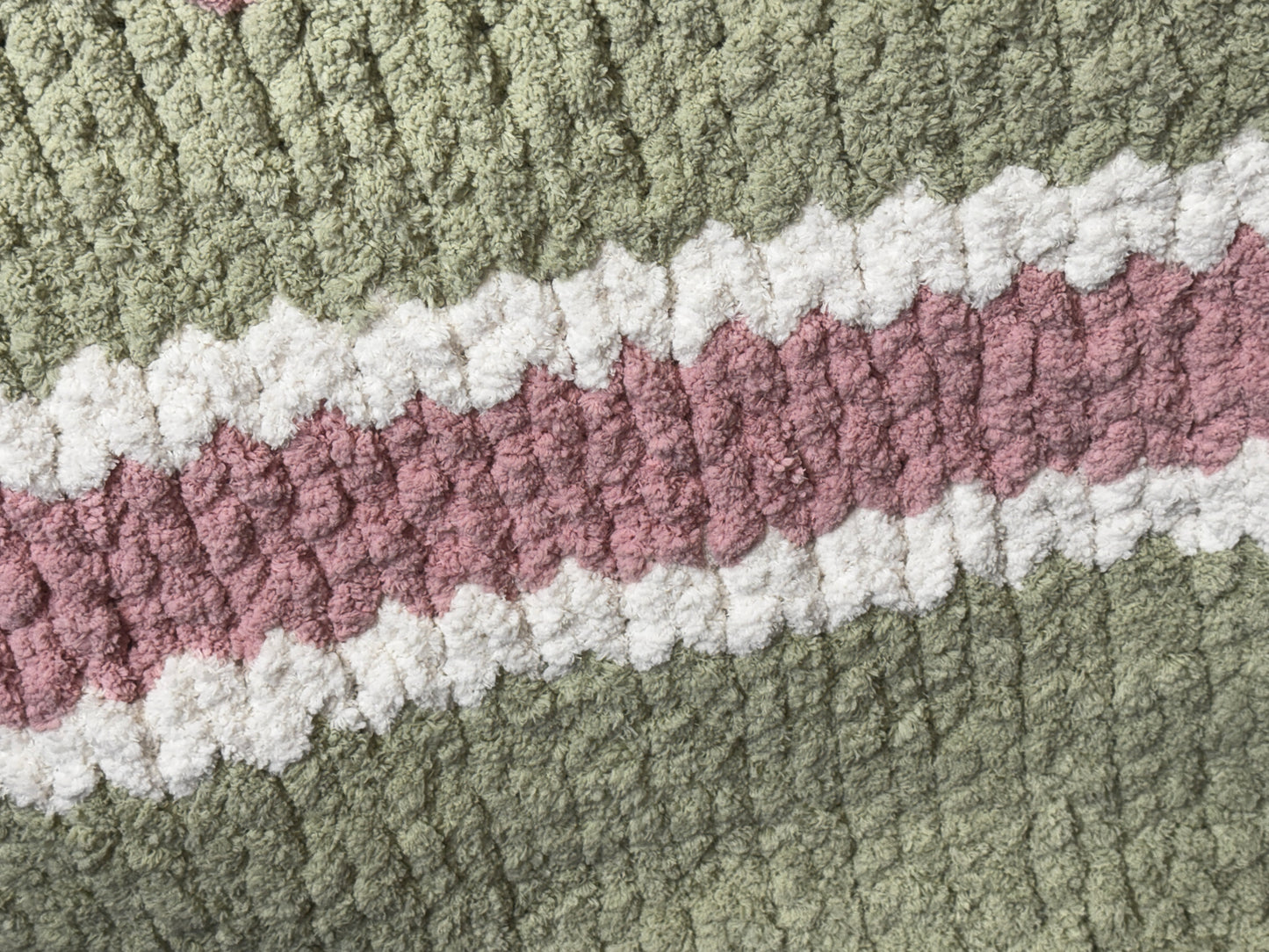 Handmade Custom Maine Spruce Heart ~33" x 40" Tight-Knit Chunky Baby Blanket