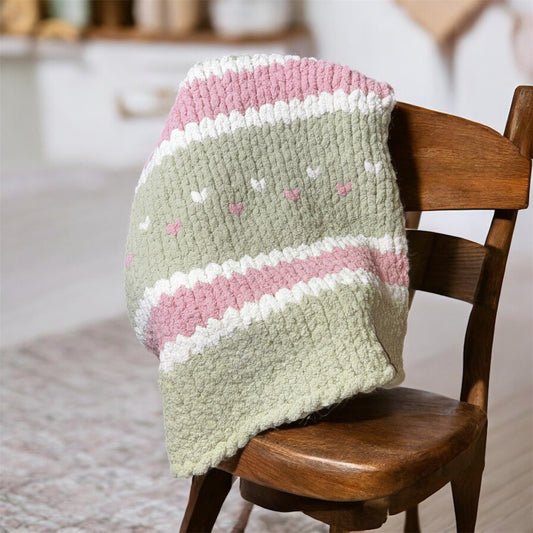 Handmade Custom Maine Spruce Heart ~33" x 40" Tight-Knit Chunky Baby Blanket