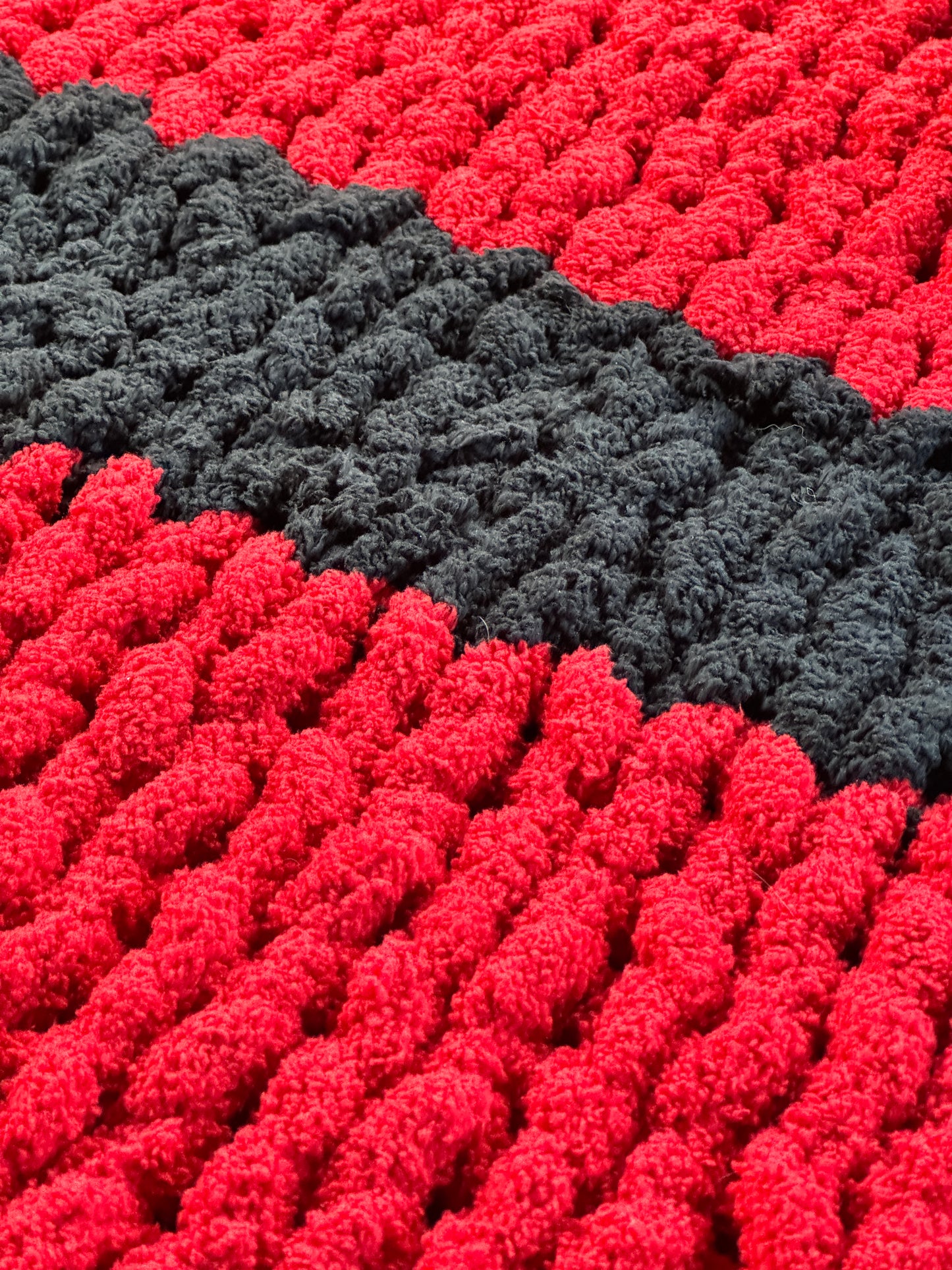 Handmade Black and Red 46" x 62" Tight-Knit Chunky Throw Blanket