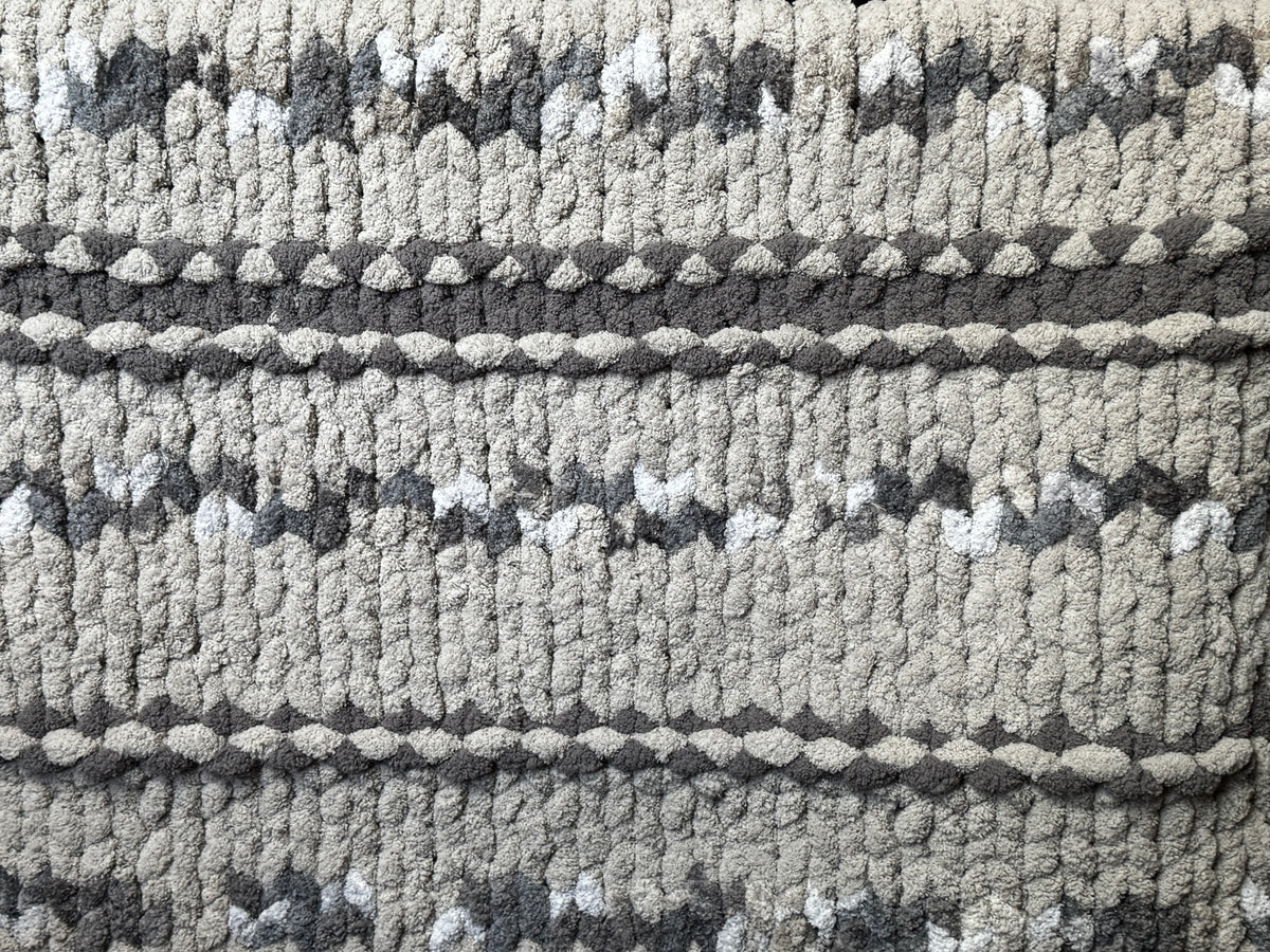 Pre-Made Hand-knit Chunky Chenille Lap/Baby Blankets
